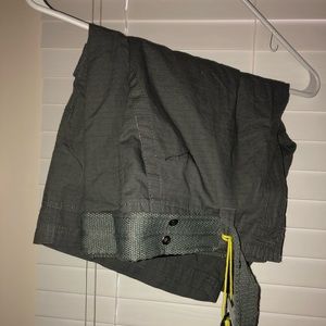 Men’s Gray Cargo Shorts